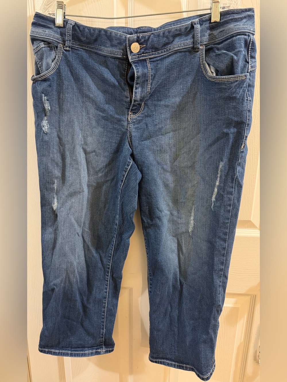 Lane Bryant Blue Distressed Cropped Jeans Capris